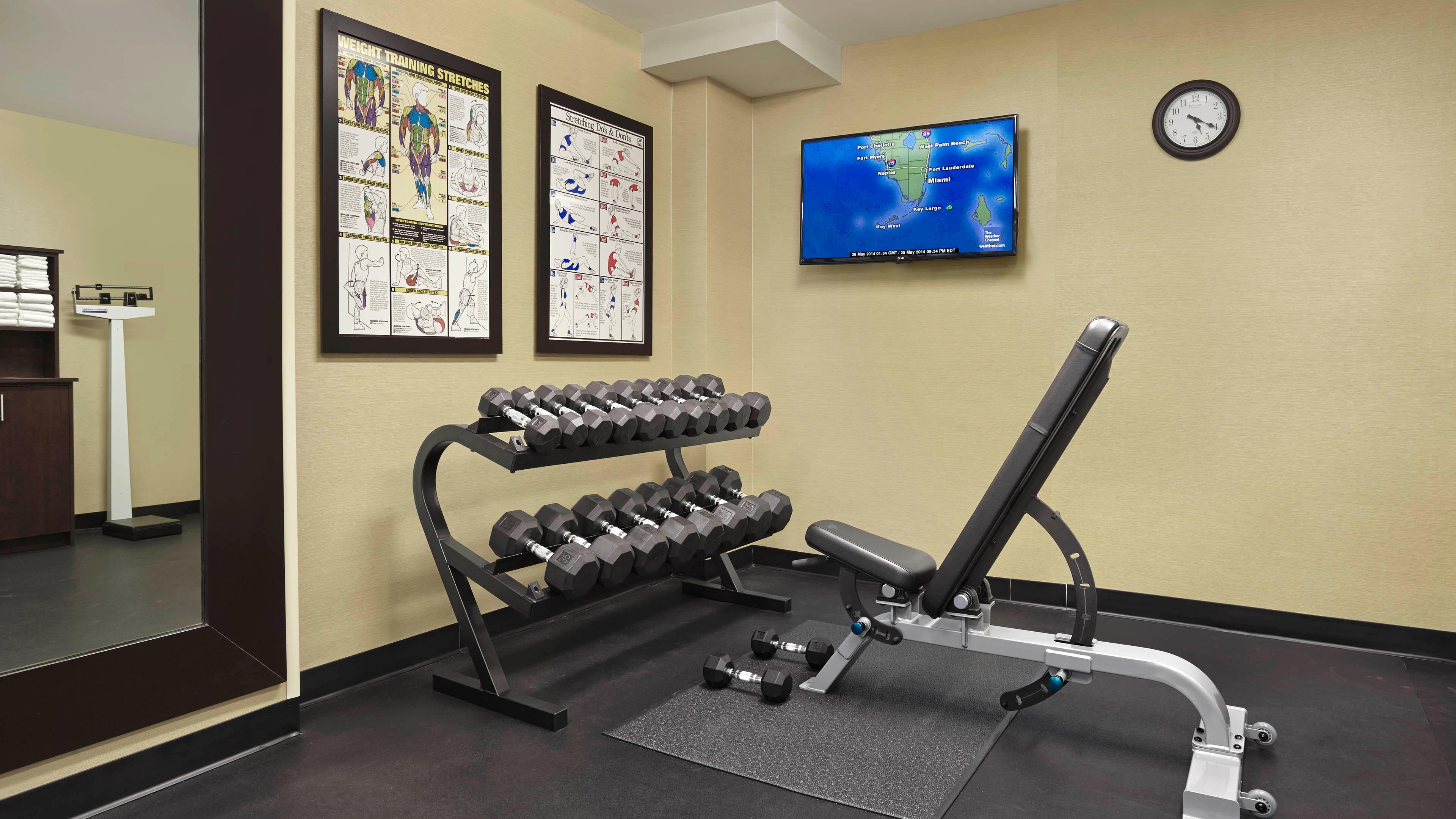 Holiday Inn Express & Suites Naples Downtown - 5Th Avenue By Ihg Exterior photo