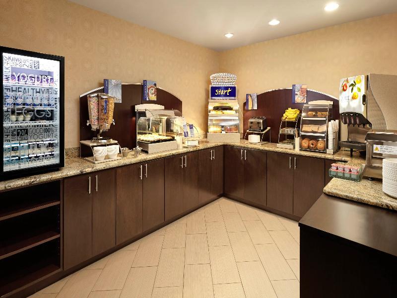 Holiday Inn Express & Suites Naples Downtown - 5Th Avenue By Ihg Exterior photo